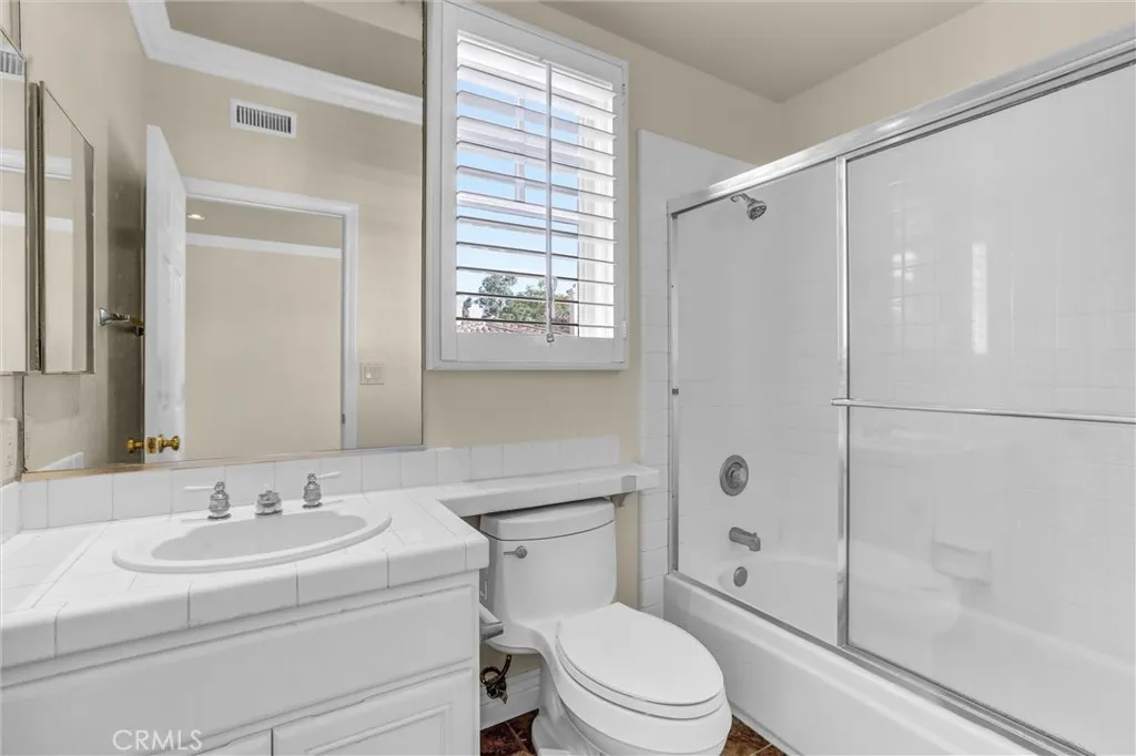 Photo #24: CV25248072 Listing: Photo #24