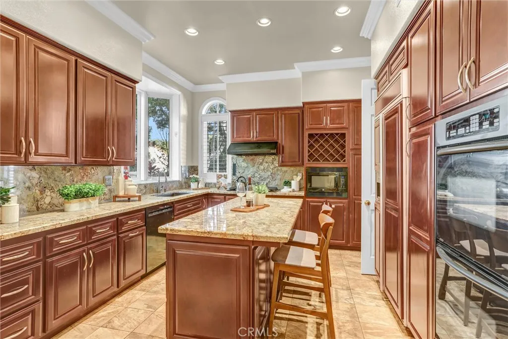 Photo #15: CV25248072 Listing: Photo #15