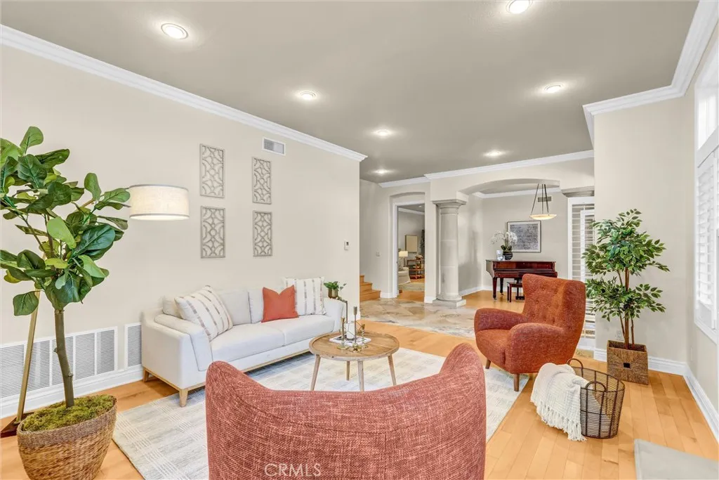 Photo #9: CV25248072 Listing: Photo #9