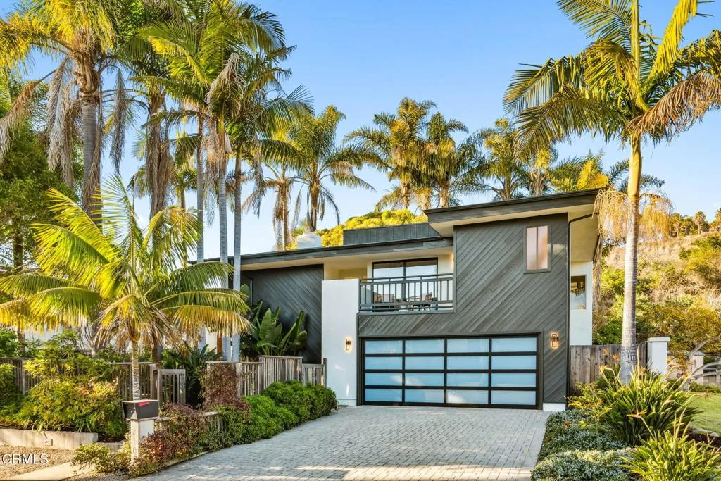 listing main picture