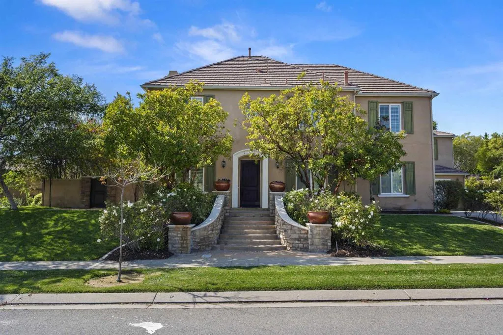 https://cdn.realtyfeed.com/cdn/127/306615366/baadcec04467c226edf014960052a9cc.webp