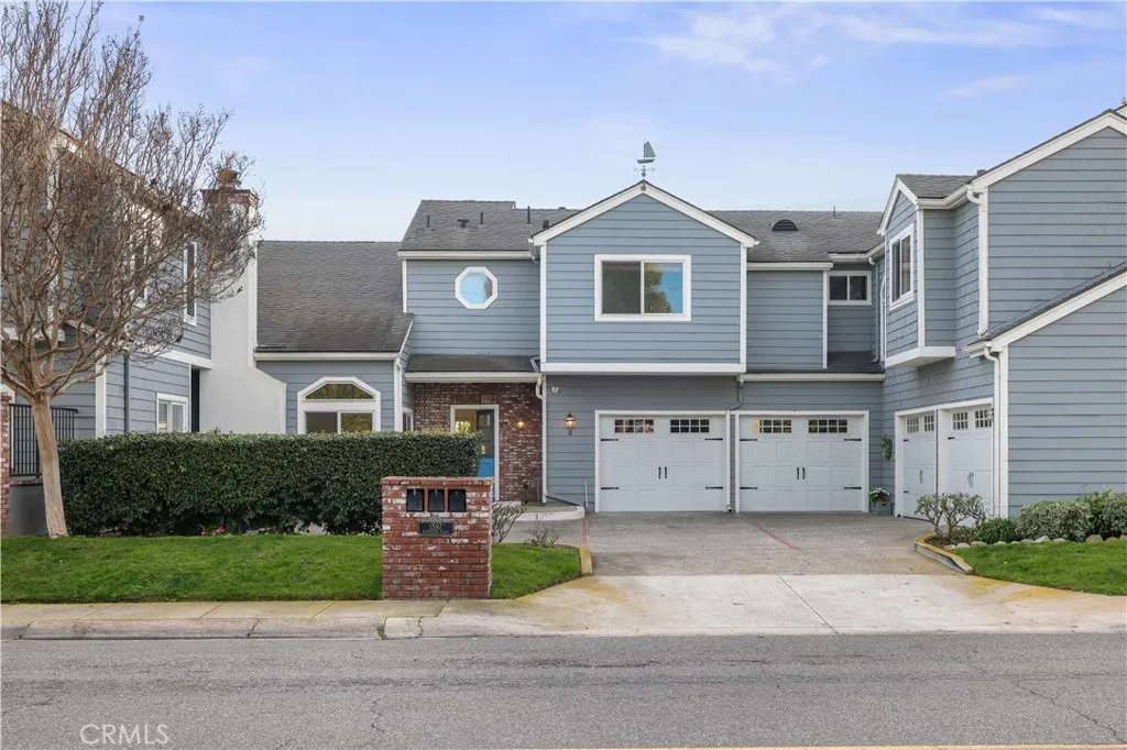 Costa Mesa, CA 92627