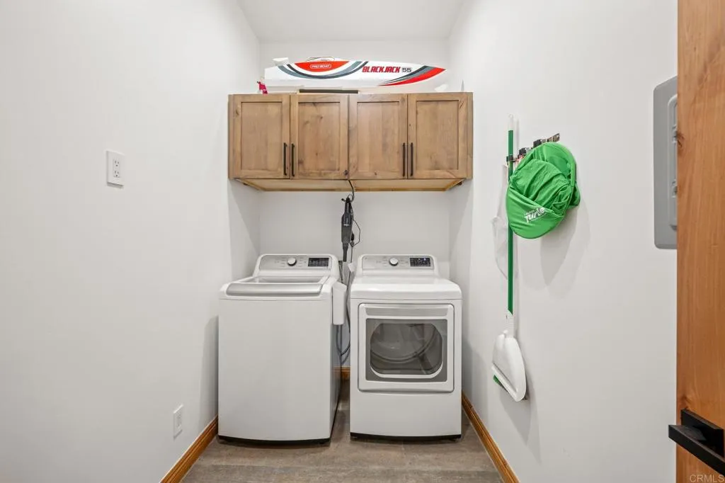 https://cdn.realtyfeed.com/cdn/127/306615401/aeb1d0333a32ef783fcd6391a3512586.webp