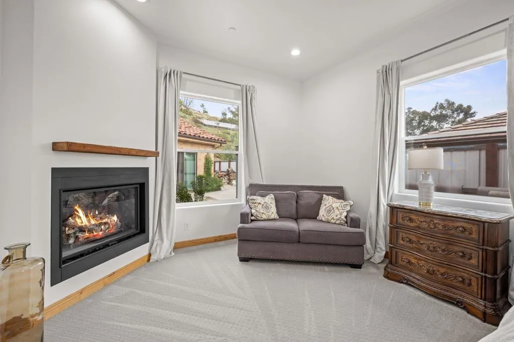https://cdn.realtyfeed.com/cdn/127/306615401/c0e813e3e303c9504e1c1c4b3b760665.webp