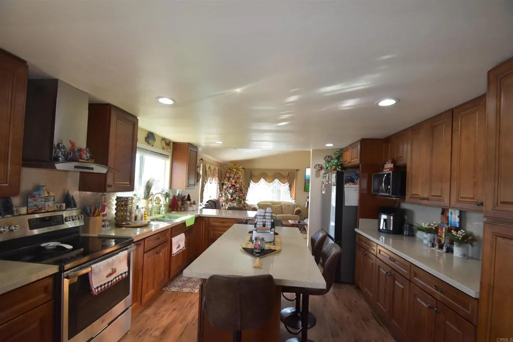 https://cdn.realtyfeed.com/cdn/127/306615464/bcd9e76d84e95f8861b38d94a890b653.webp