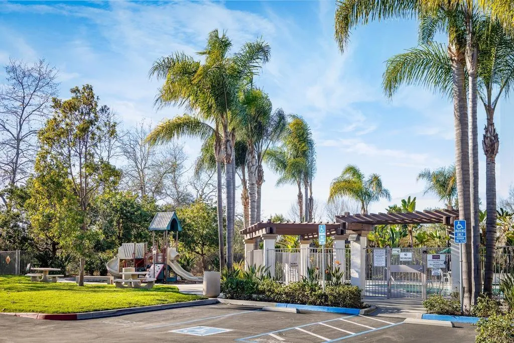 https://cdn.realtyfeed.com/cdn/127/306615468/08d6e1217b3cace568158341c4d0b71f.webp