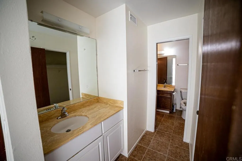 https://cdn.realtyfeed.com/cdn/127/306615470/41cc494dba99e214f596527a7e4ef630.webp