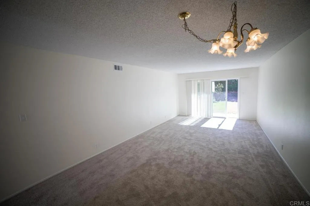 https://cdn.realtyfeed.com/cdn/127/306615470/b57561aeab77f134e9b9768f2be62c75.webp