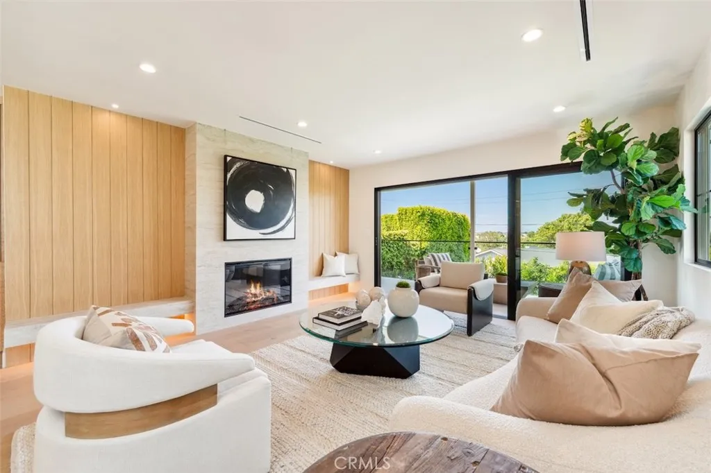 13817 Valley Vista Blvd, Sherman Oaks, CA 91423 - Photo 2 of 39, Sherman Oaks, CA