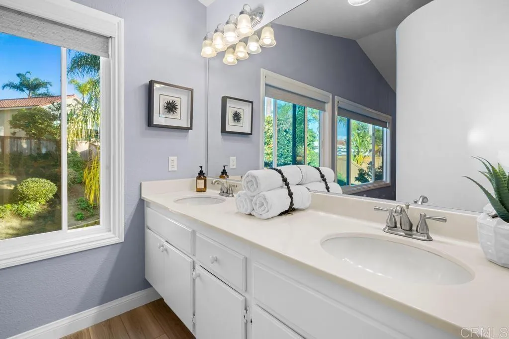 https://cdn.realtyfeed.com/cdn/127/306615508/dc903f8794d2c5cec432e826dbd20a82.webp