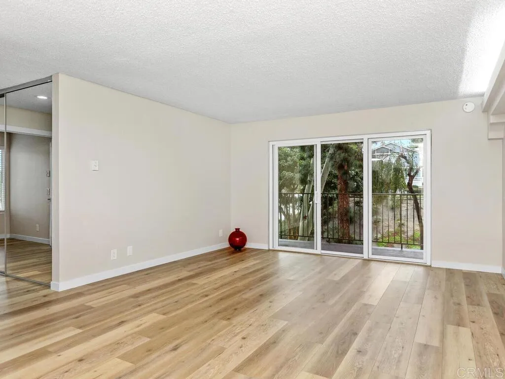 https://cdn.realtyfeed.com/cdn/127/306615524/670ca391c2f9dda3308c2d5176919280.webp