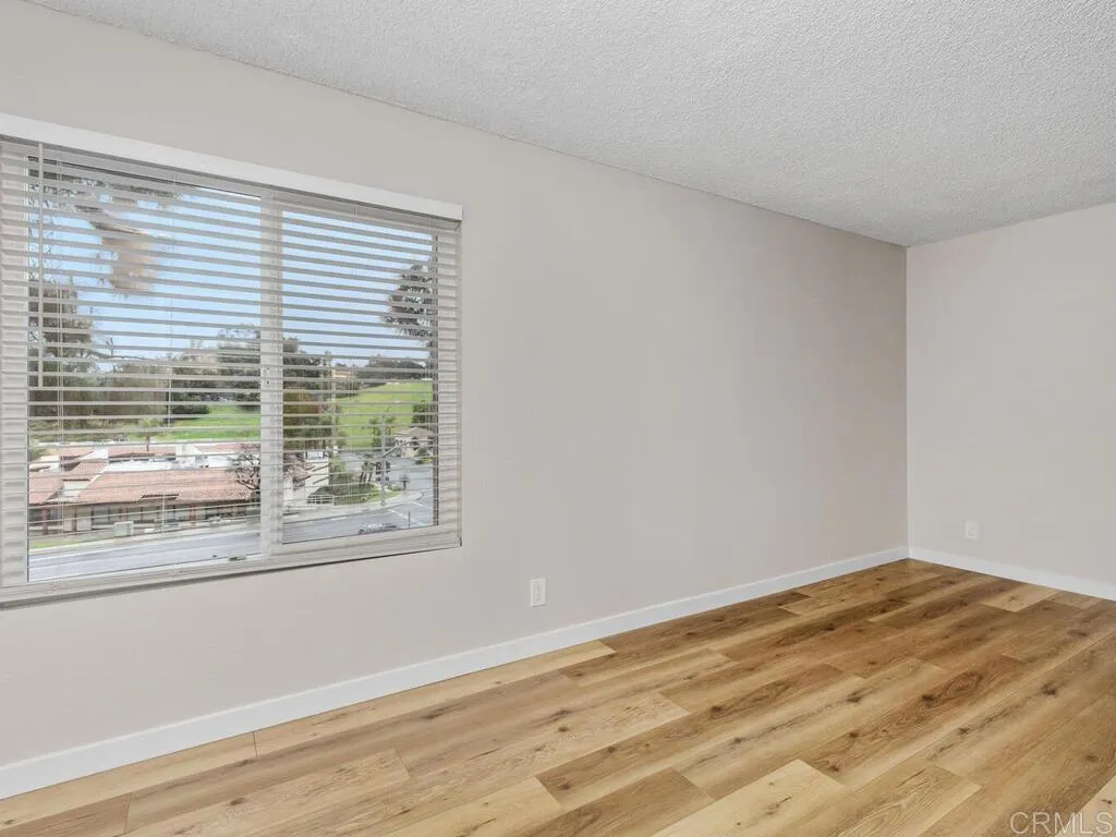 https://cdn.realtyfeed.com/cdn/127/306615524/7bcae4723c211aaaa553eccf359a9547.webp