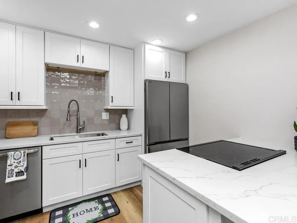 https://cdn.realtyfeed.com/cdn/127/306615524/9631807e02d7b197418fd232cd564bd1.webp