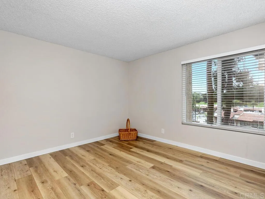 https://cdn.realtyfeed.com/cdn/127/306615524/e09970e982a1ae771269375d778548e7.webp