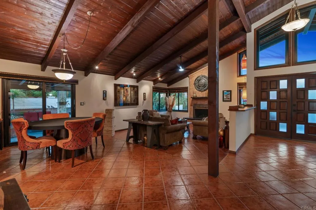 https://cdn.realtyfeed.com/cdn/127/306615552/5a928a031216a0aea99400100195dde4.webp