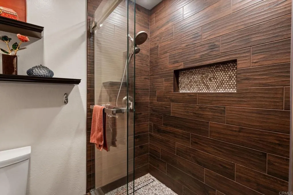 https://cdn.realtyfeed.com/cdn/127/306615552/d903abf387cf3e74b924276543dd8f05.webp