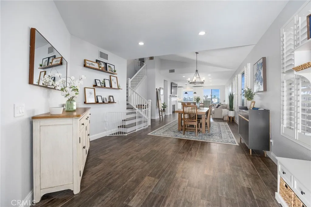 https://cdn.realtyfeed.com/cdn/127/306615578/34c7eef55cedcad6827a4475a21b35cd.webp