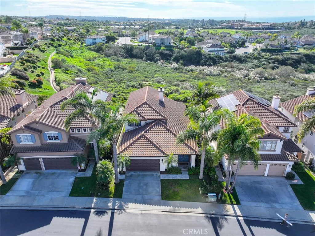https://cdn.realtyfeed.com/cdn/127/306615578/77a5ede7bf04c1778cc0a26aa28af48f.webp