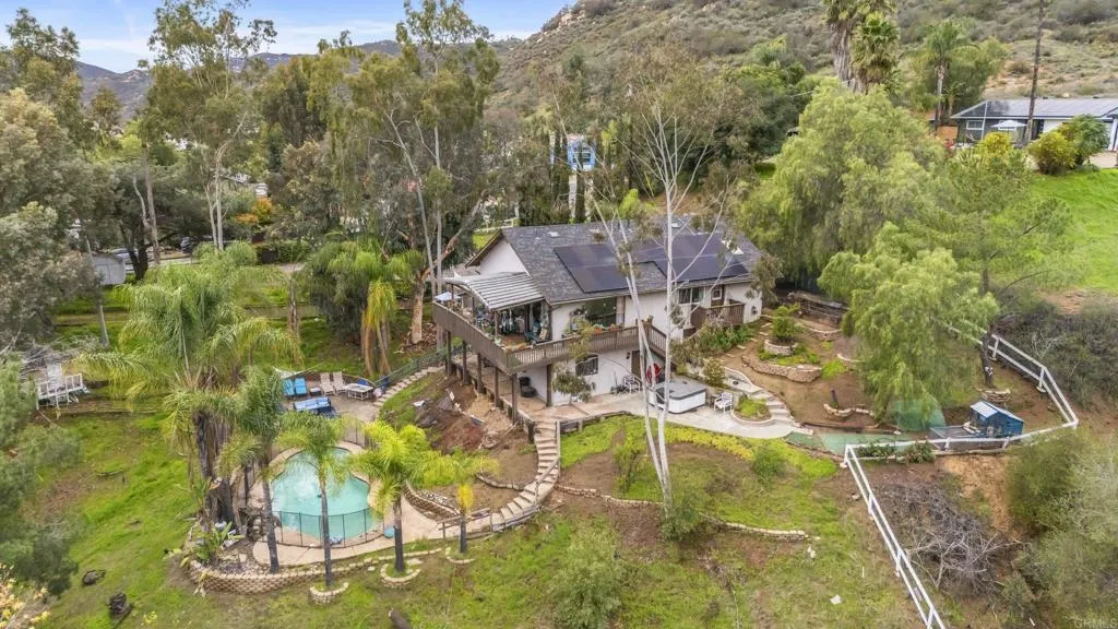 https://cdn.realtyfeed.com/cdn/127/306615605/a236c225d6e6eb0917d125396ed6d7ae.webp