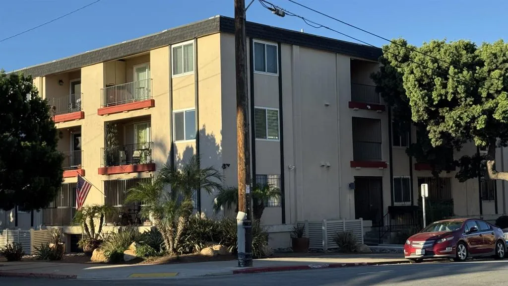 https://cdn.realtyfeed.com/cdn/127/306615619/86c12b56b3902cd7659faf98ff714399.webp