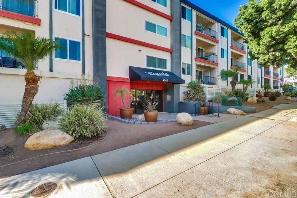 https://cdn.realtyfeed.com/cdn/127/306615619/9075fff399b17399b8c89a5f0b80157b.webp
