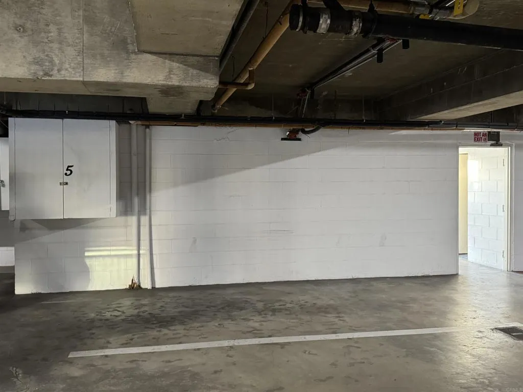 https://cdn.realtyfeed.com/cdn/127/306615619/a95116e21f28726b00082277eaccdb7b.webp