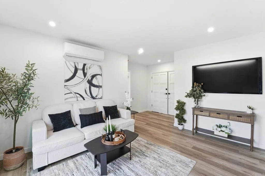 https://cdn.realtyfeed.com/cdn/127/306615642/959f62fccc2868905d893e173390289c.webp