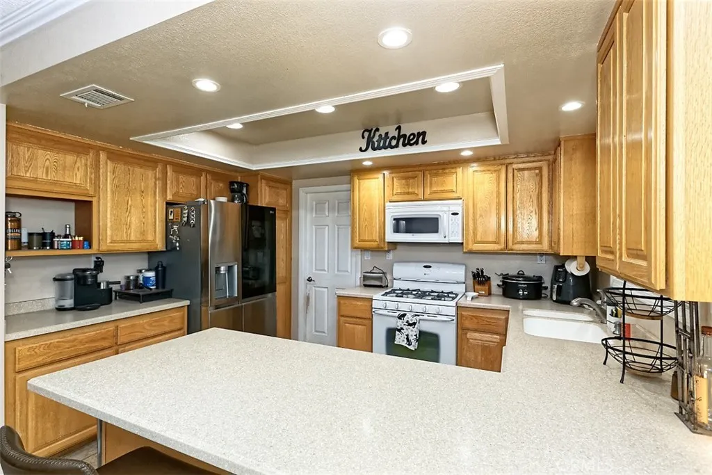 15052 Temecula, Apple Valley, CA 92307 - Photo 5 of 32, Apple Valley, CA