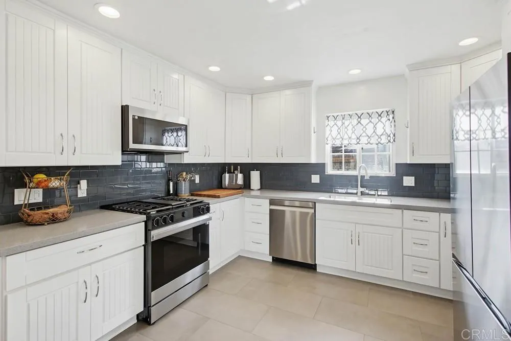 https://cdn.realtyfeed.com/cdn/127/306615689/9d33946c6c30e317cdf75f41905b4aba.webp