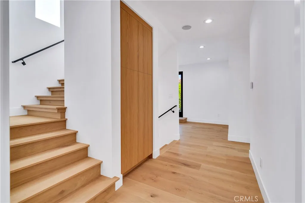 13838 Milbank Street, Sherman Oaks, CA, 91423