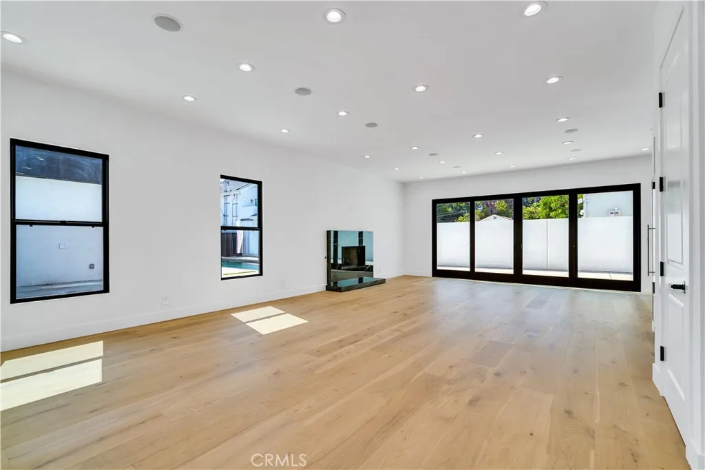 13838 Milbank Street, Sherman Oaks, CA, 91423