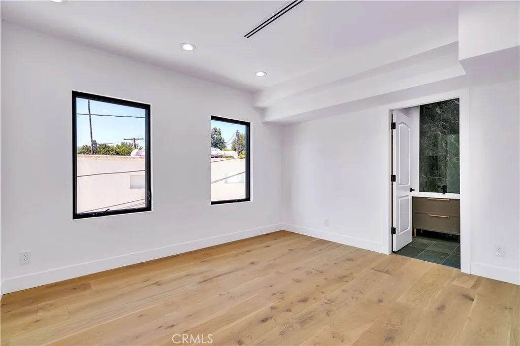13838 Milbank Street, Sherman Oaks, CA, 91423