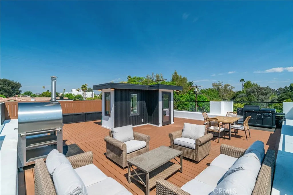 13838 Milbank Street, Sherman Oaks, CA, 91423