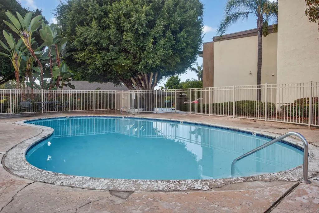 https://cdn.realtyfeed.com/cdn/127/306615750/bbe52e3084f8a643067f2f870517e45c.webp