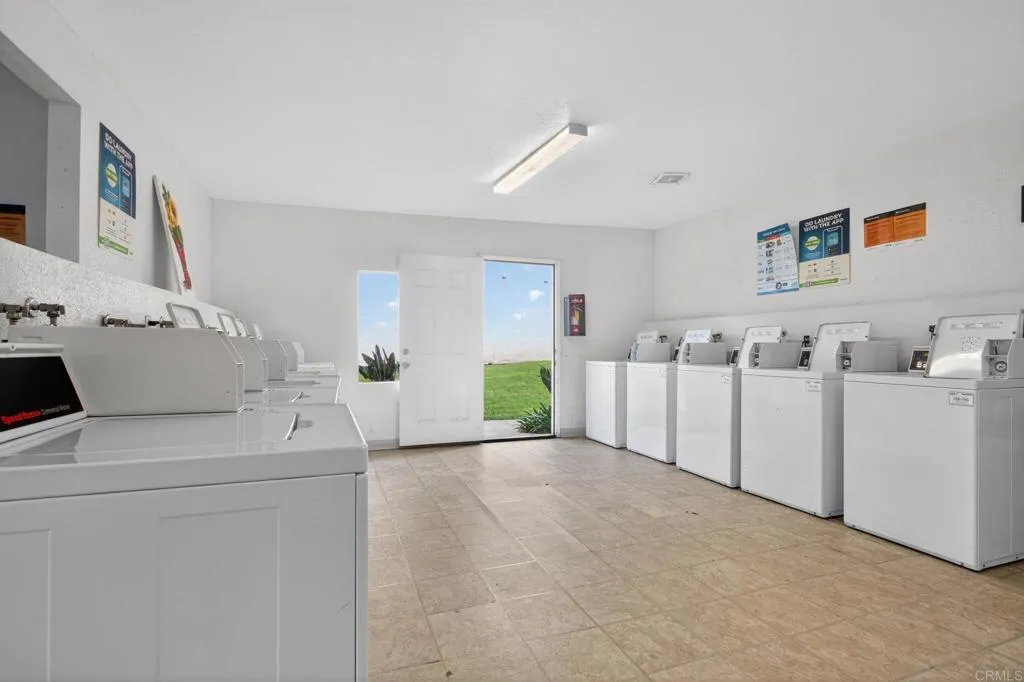 https://cdn.realtyfeed.com/cdn/127/306615750/ccc1357b0d5295942809ea221b4f38ef.webp