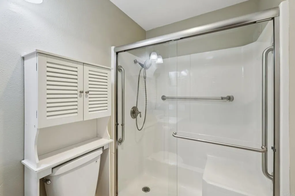 https://cdn.realtyfeed.com/cdn/127/306615809/1cd9f4f1558f75661c08791cf023b8c2.webp