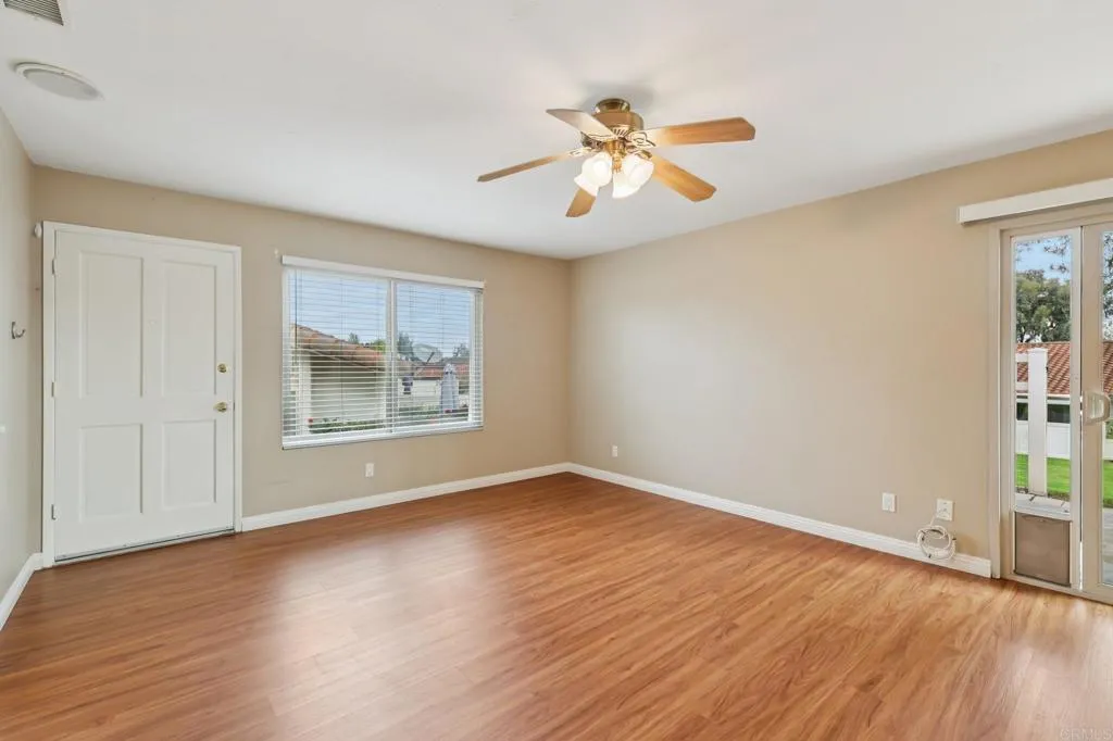 https://cdn.realtyfeed.com/cdn/127/306615809/7870c159672a81794b0d324caa852dd7.webp