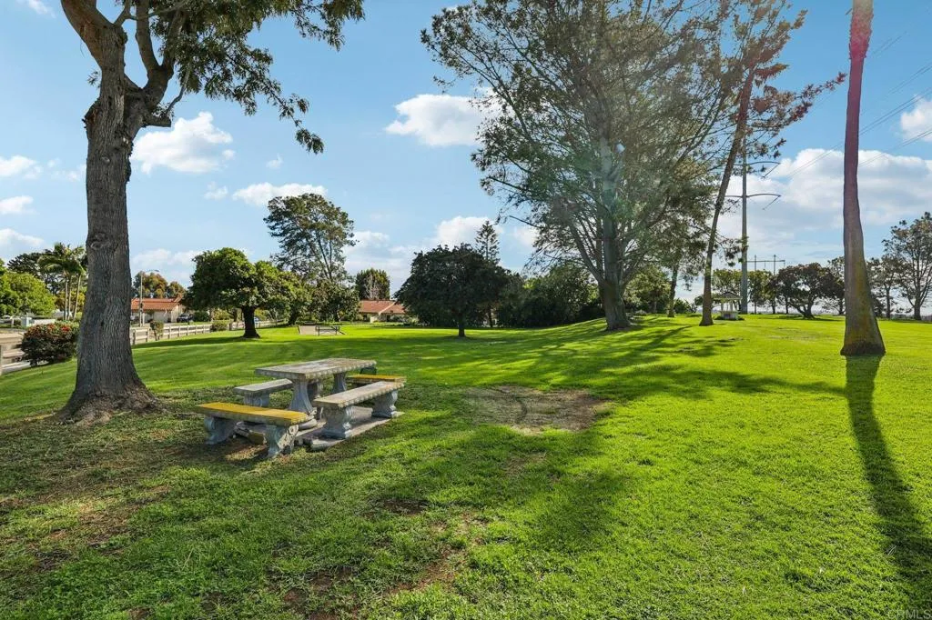 https://cdn.realtyfeed.com/cdn/127/306615809/f6d24a12a972abd7446cb62f4537a12a.webp