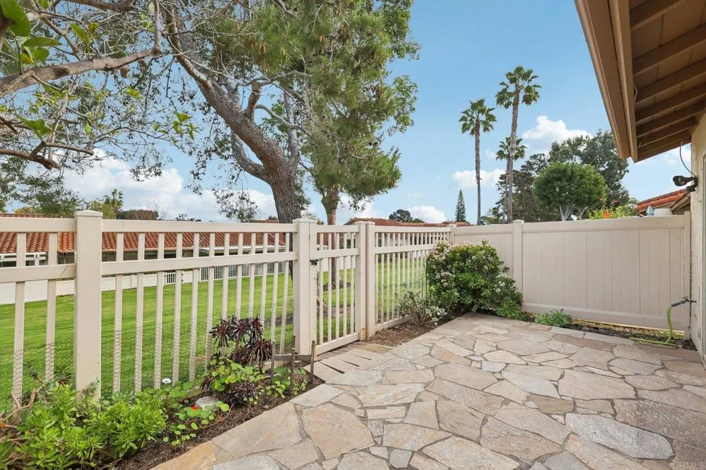 https://cdn.realtyfeed.com/cdn/127/306615809/f9168dfb6fd5866df0042851f0c1d8ed.webp