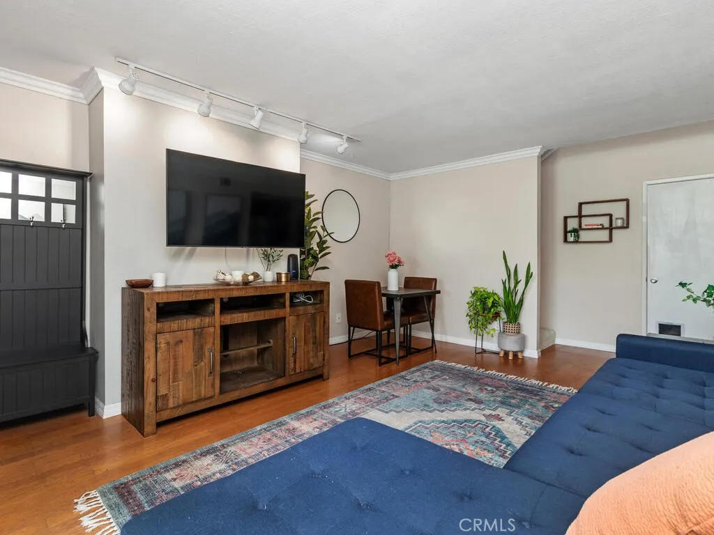 Photo #4: SR26003629 Listing: Photo #4