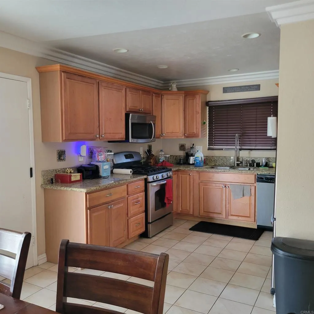 https://cdn.realtyfeed.com/cdn/127/306615816/792a406d861861be107ed43985caad1d.webp