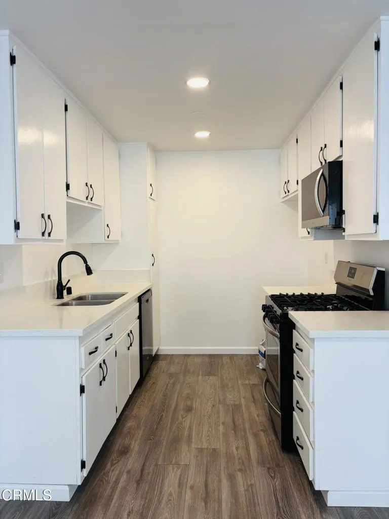 2750 Piedmont Avenue Unit 8, Montrose, CA 91020