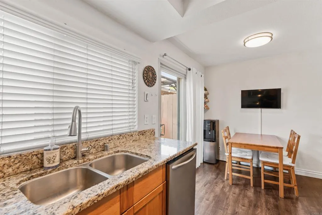 Photo #10: PTP2600254 Listing: Photo #10