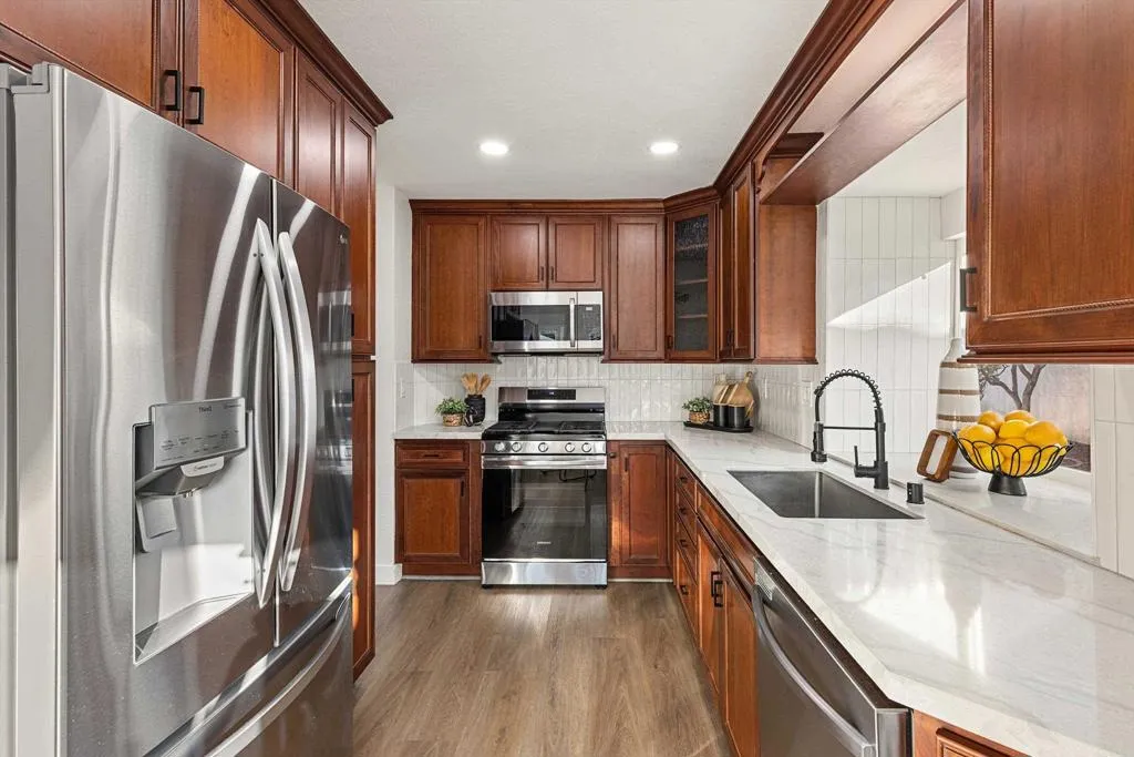 https://cdn.realtyfeed.com/cdn/127/306615978/99be9751719961fb7cc8a59b28997dc7.webp