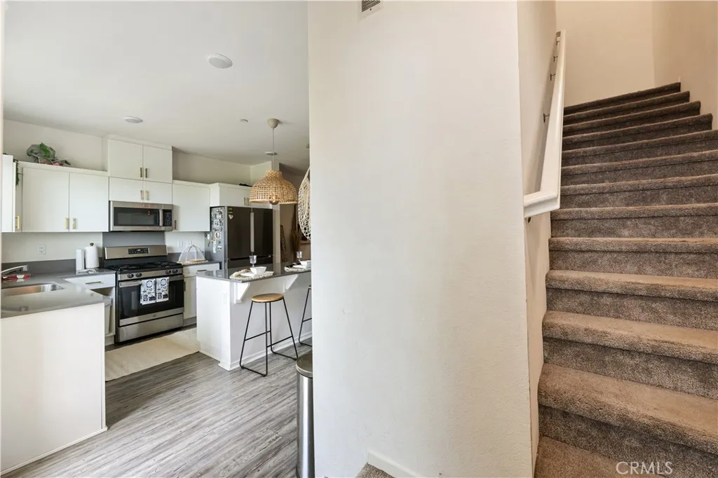 https://cdn.realtyfeed.com/cdn/127/306615986/ee87494a86729db26c0d8b6b028e7312.webp