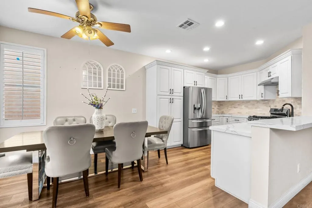 https://cdn.realtyfeed.com/cdn/127/306616000/d7f5a652ee36d8fd1d1cb09a44fc824a.webp