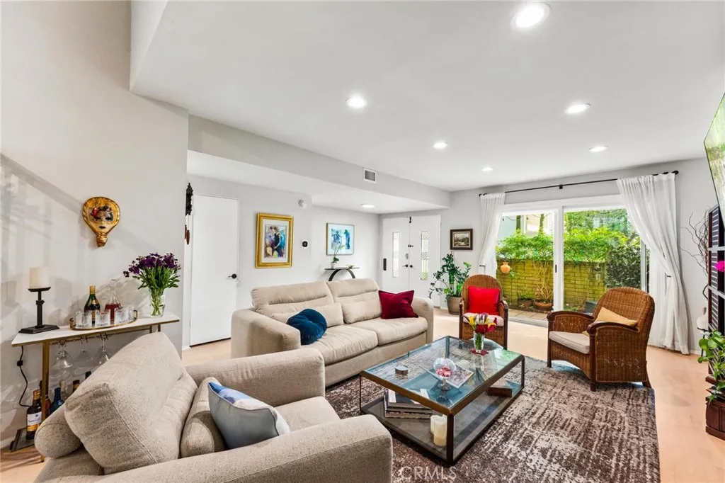 13243 Fiji Way Unit K, Marina del Rey, CA 90292 - Photo 4 of 39, Marina Del Rey, CA