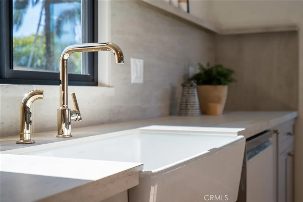 https://cdn.realtyfeed.com/cdn/127/306616054/55913edc4b50c0d4512a7d3d7d312af8.webp