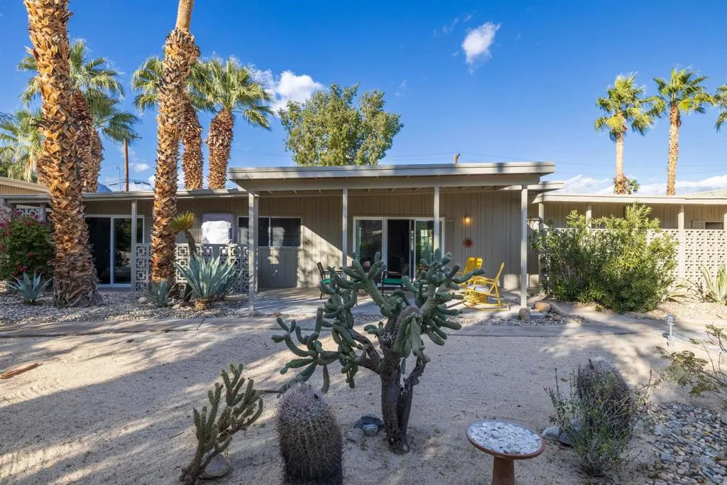 https://cdn.realtyfeed.com/cdn/127/306616099/92a54210d640629a6f7e392158419456.webp
