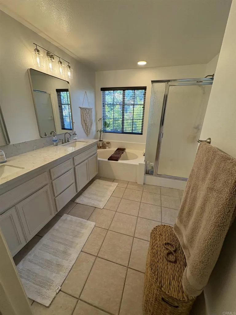 https://cdn.realtyfeed.com/cdn/127/306616140/6992d408eacb7e5a5c5a8e509457b9b7.webp